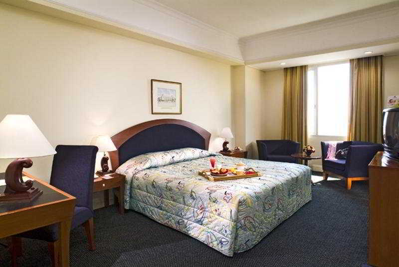 Arcadia Surabaya Hotel מראה חיצוני תמונה