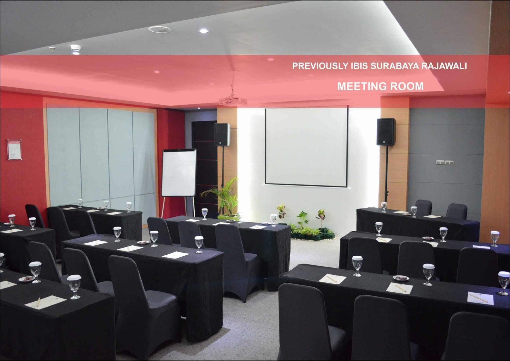 Arcadia Surabaya Hotel מראה חיצוני תמונה